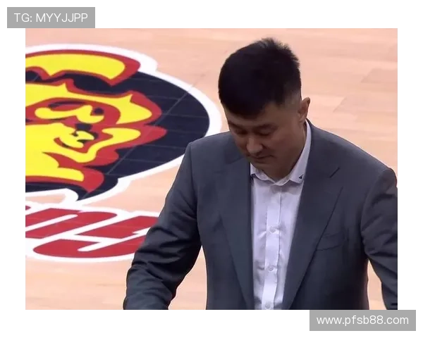 杜锋回乡感受佳 崔永熙训练复出